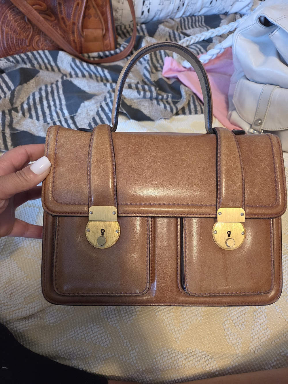 Vintage artisan leather handbag / doctor's bag style purse